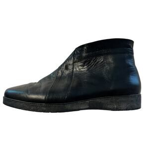 BeautiFeel Black Ankle Boots •39/8.5•Snakeskin Embossed Accent Flats Leather EXC